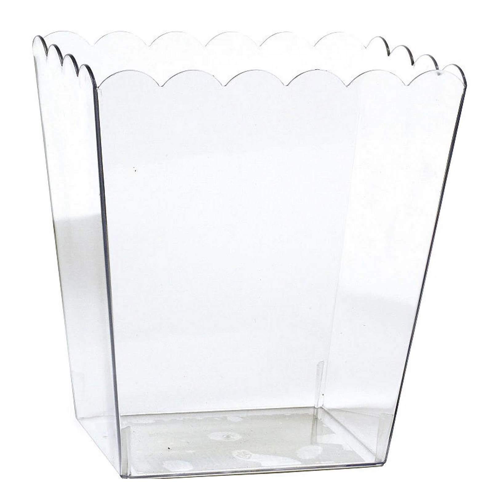 Medium Clear Scalloped Plastic Container